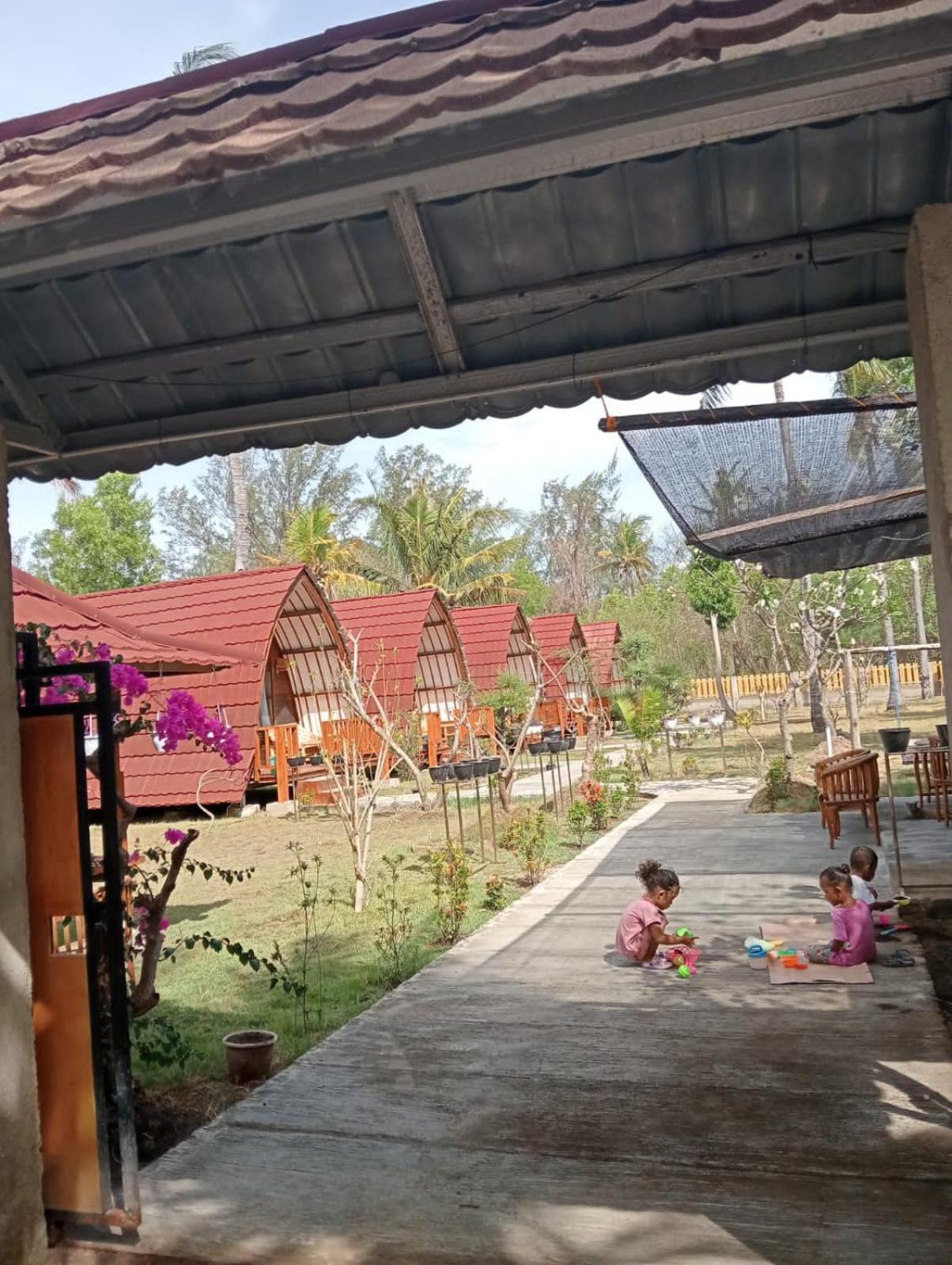 Blue Moon Meno Hotel กิลิเมโน ภายนอก รูปภาพ